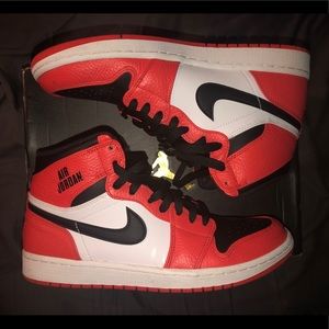 Air Jordan 1 Retro High “Rare Air” Max Orange sz10
